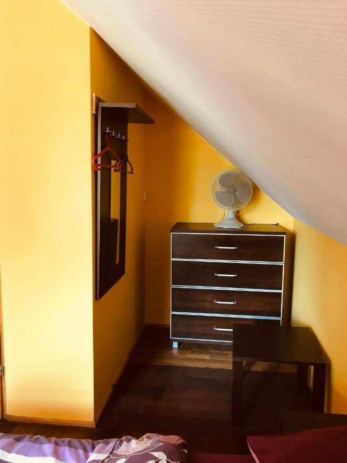 Pokoje Pod Debami Kazimierz Dolny Bagian luar foto